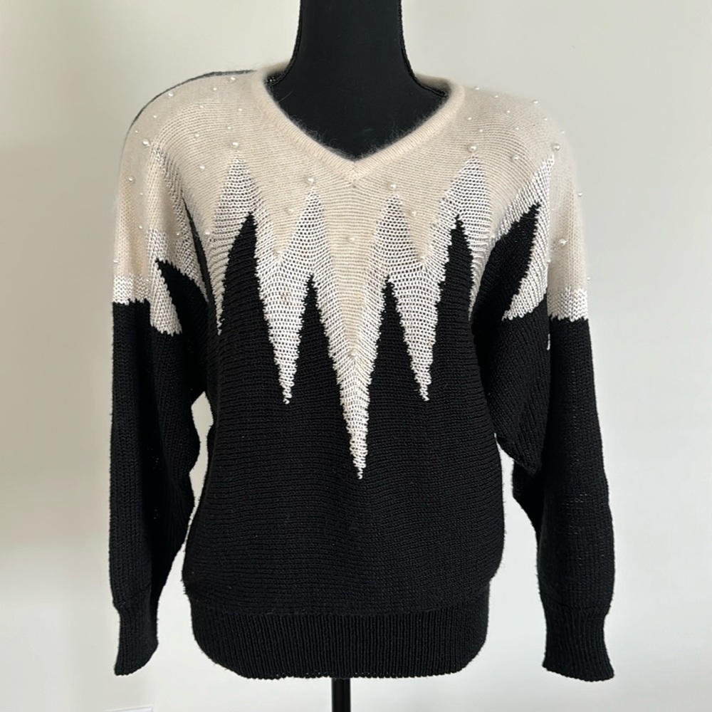 Cezanne Vintage Pearl embellished fancy sweater L